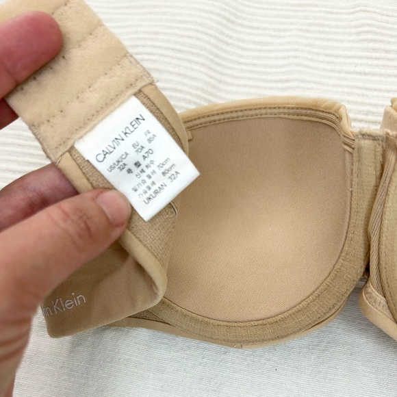 Calvin Klein Lightly Lined Constant Strapless Bra - Picture 7 of 9